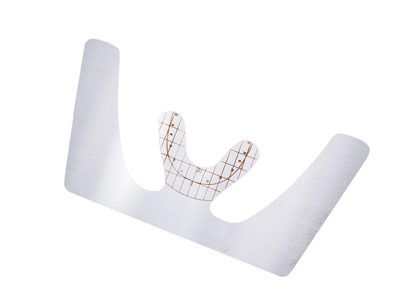 Graduated jaw flat panel